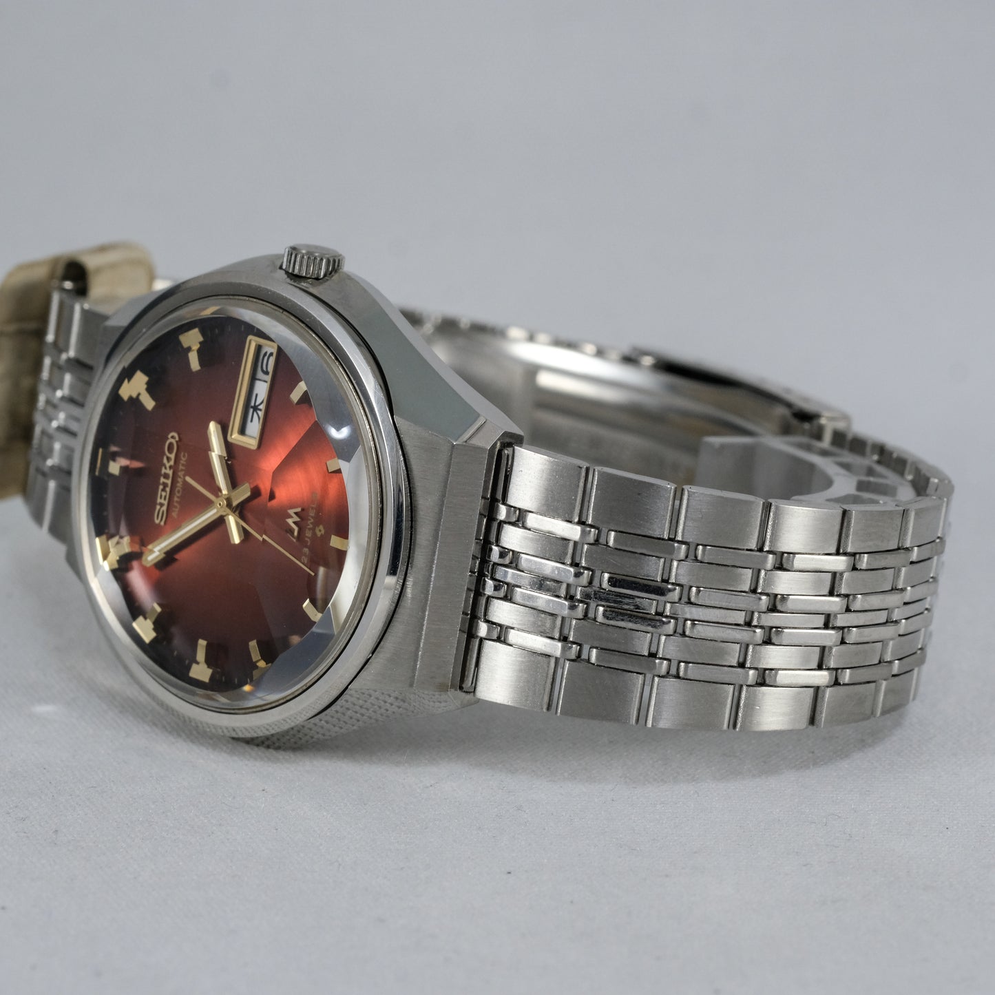 1973 Seiko LM 5606-7320