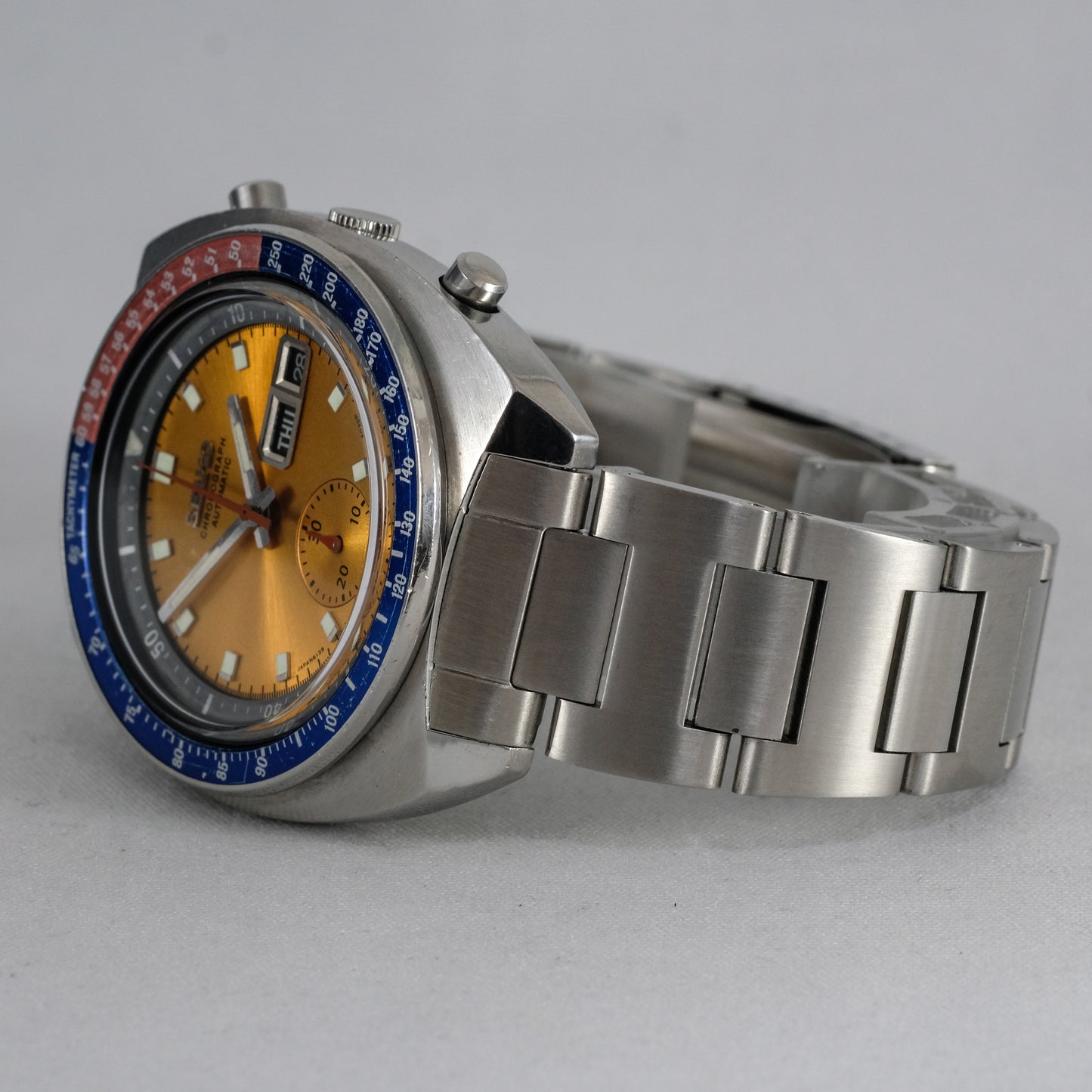1976 Seiko Chronograph 6139-6002