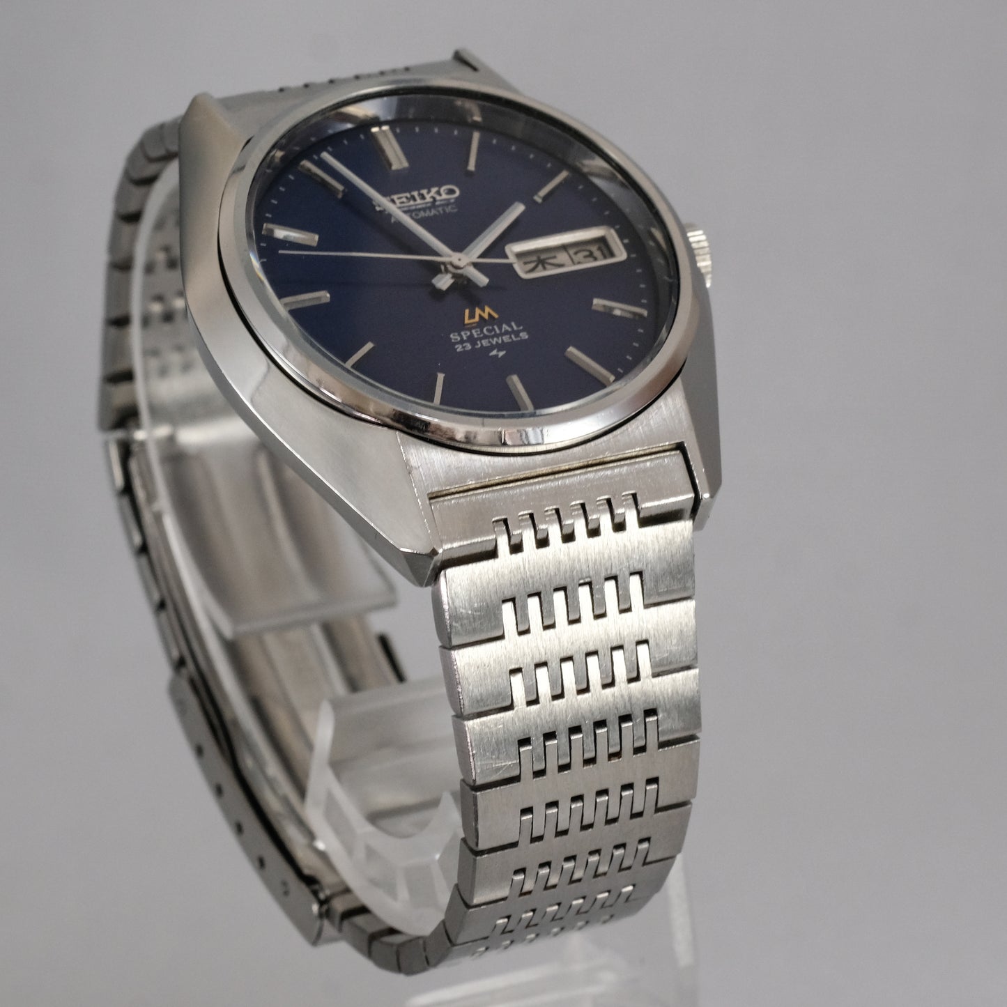 1975 Seiko LM Special 5216-8020 l