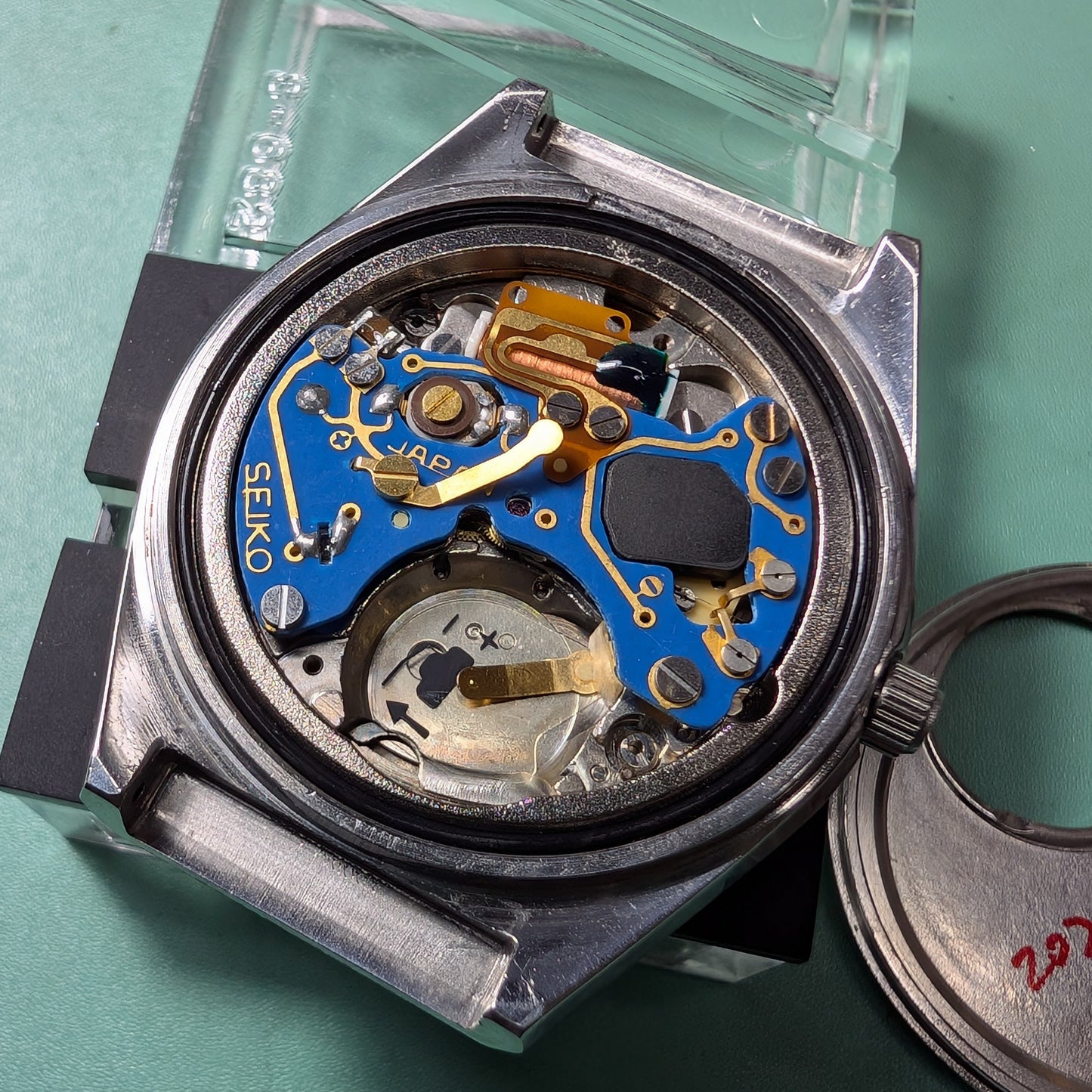 1976 Seiko King Quartz 0853-8025