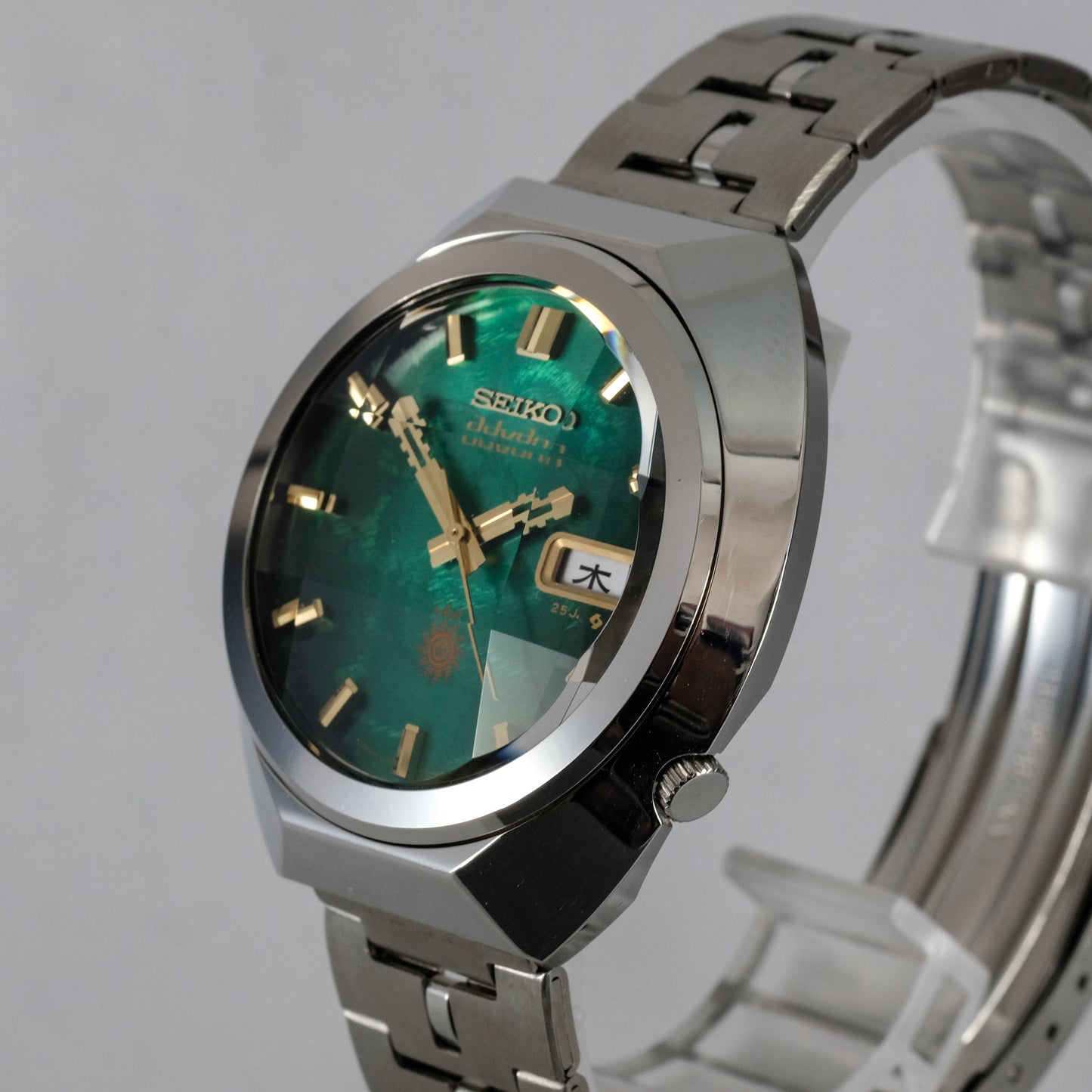 1973 Seiko Advan 6106-7710