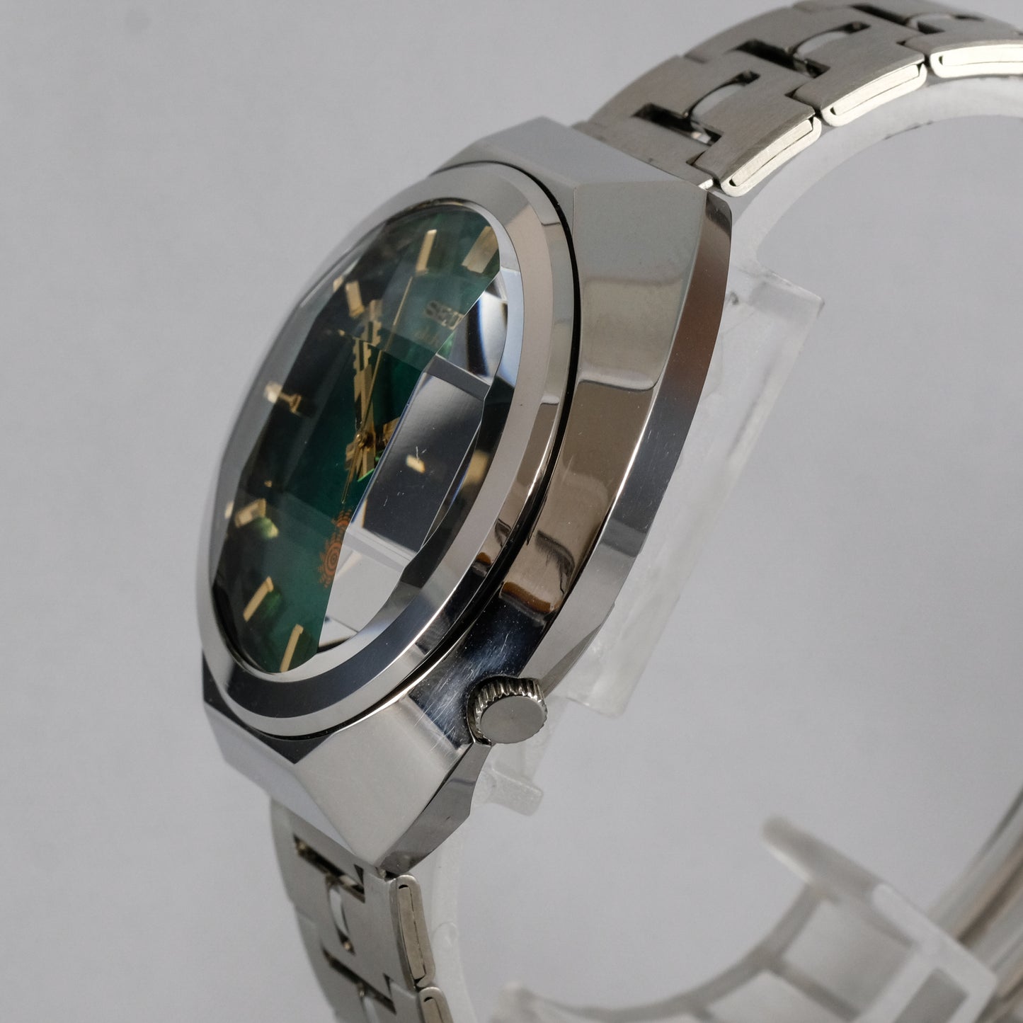 1973 Seiko Advan 6106-7710