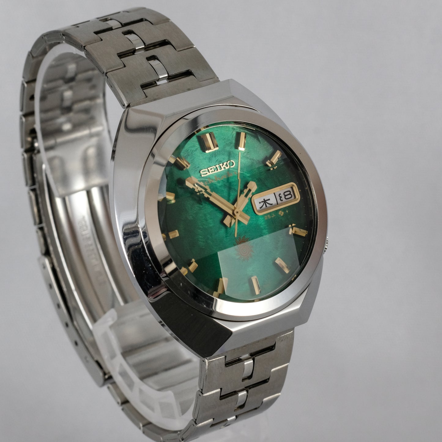 1973 Seiko Advan 6106-7710