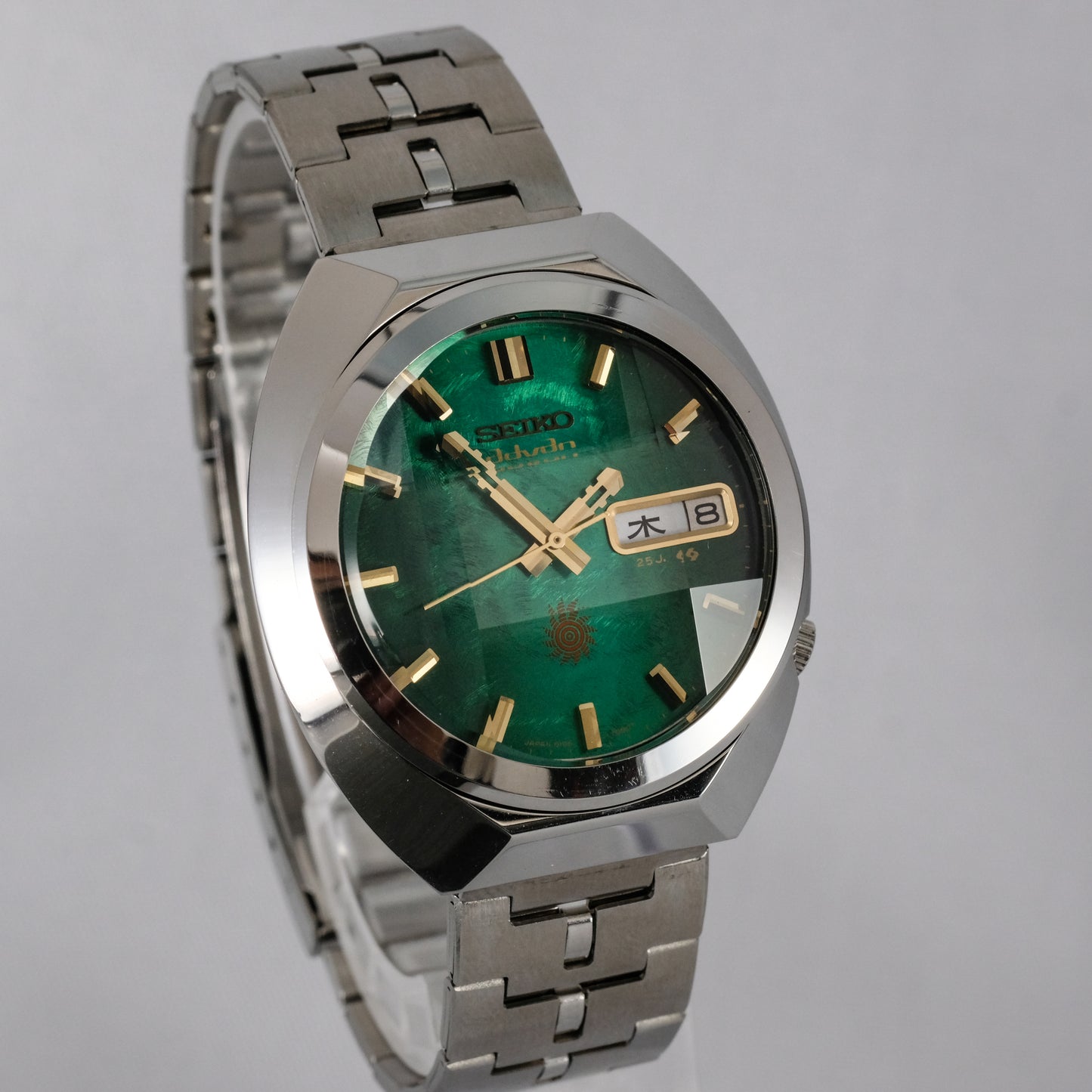 1973 Seiko Advan 6106-7710