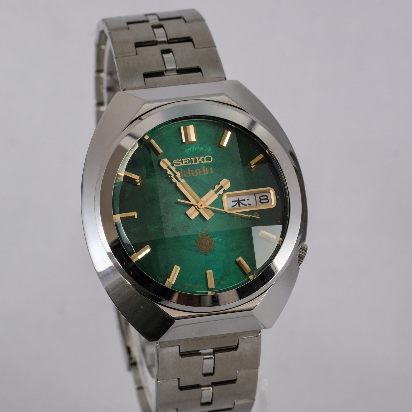 1973 Seiko Advan 6106-7710
