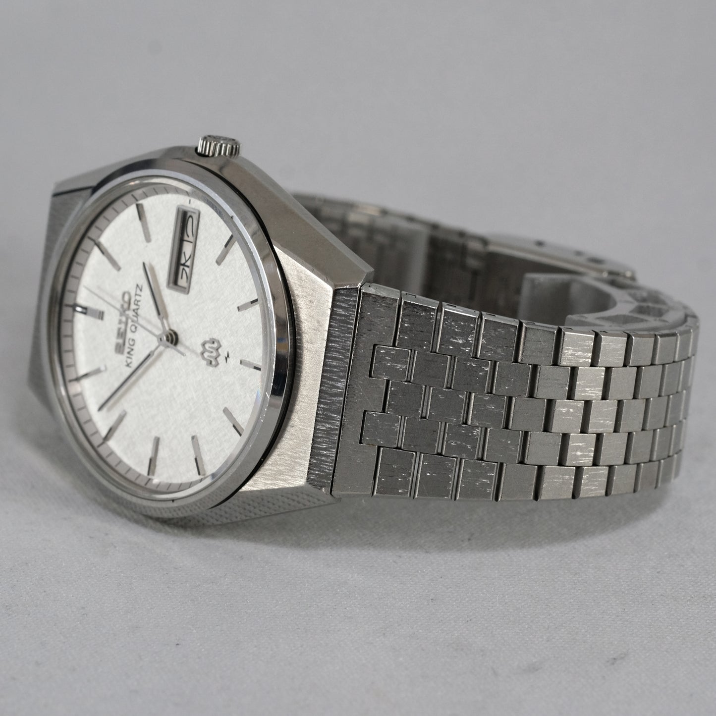 1981 Seiko King Quartz 9223-8000