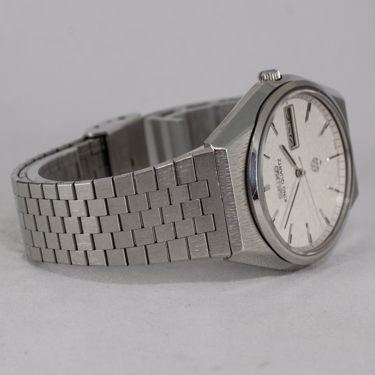1981 Seiko King Quartz 9223-8000