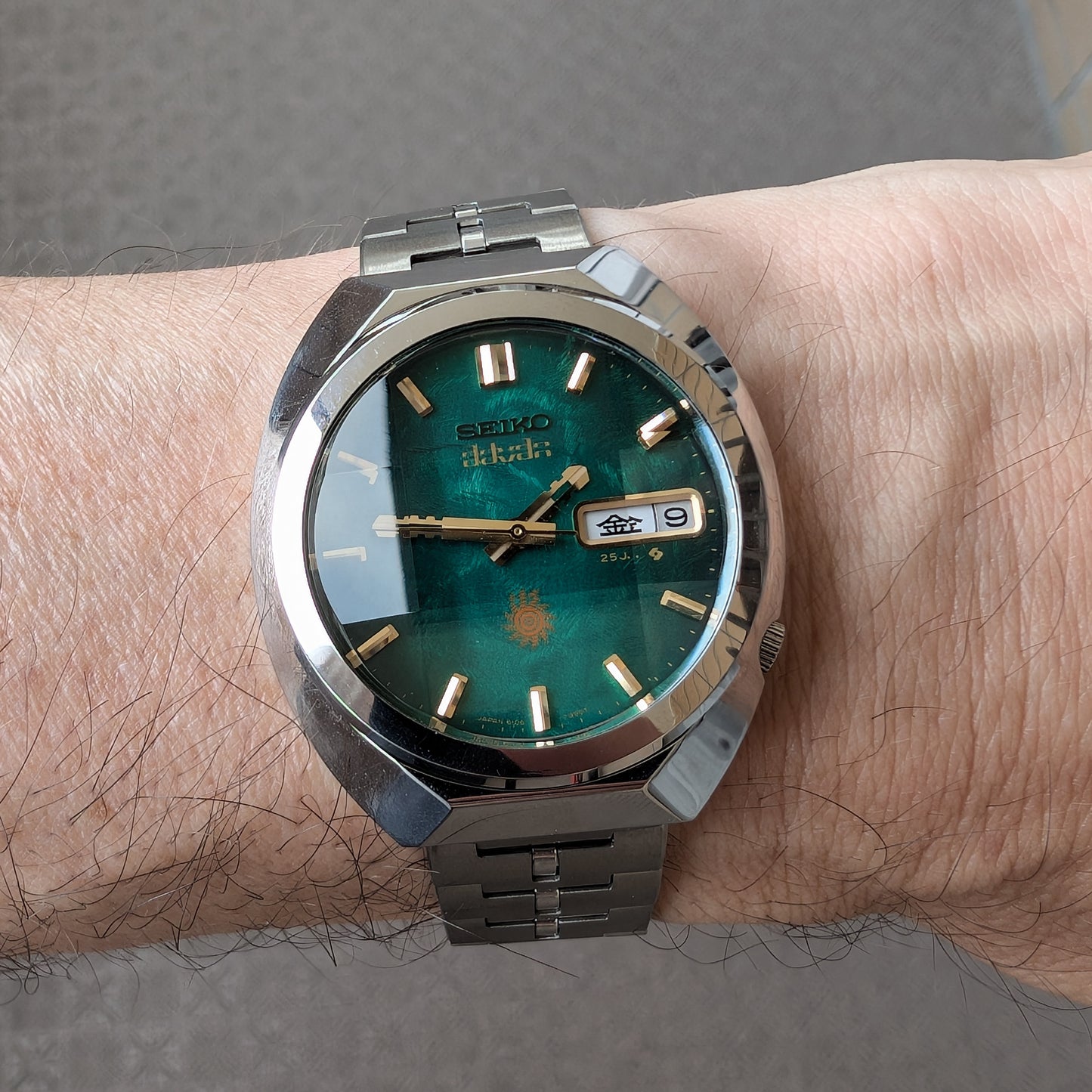 1973 Seiko Advan 6106-7710