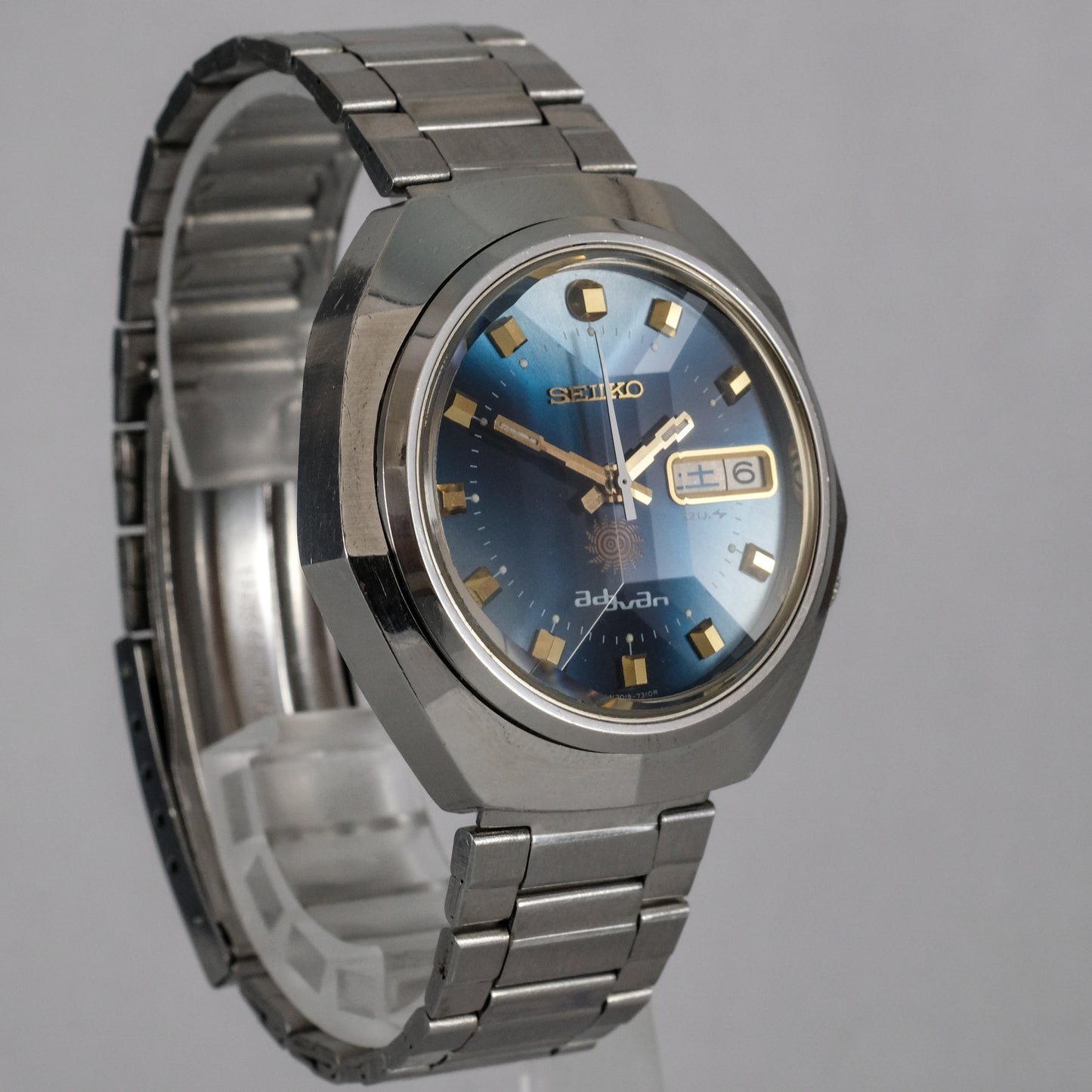 1973 Seiko Advan 7019-7240