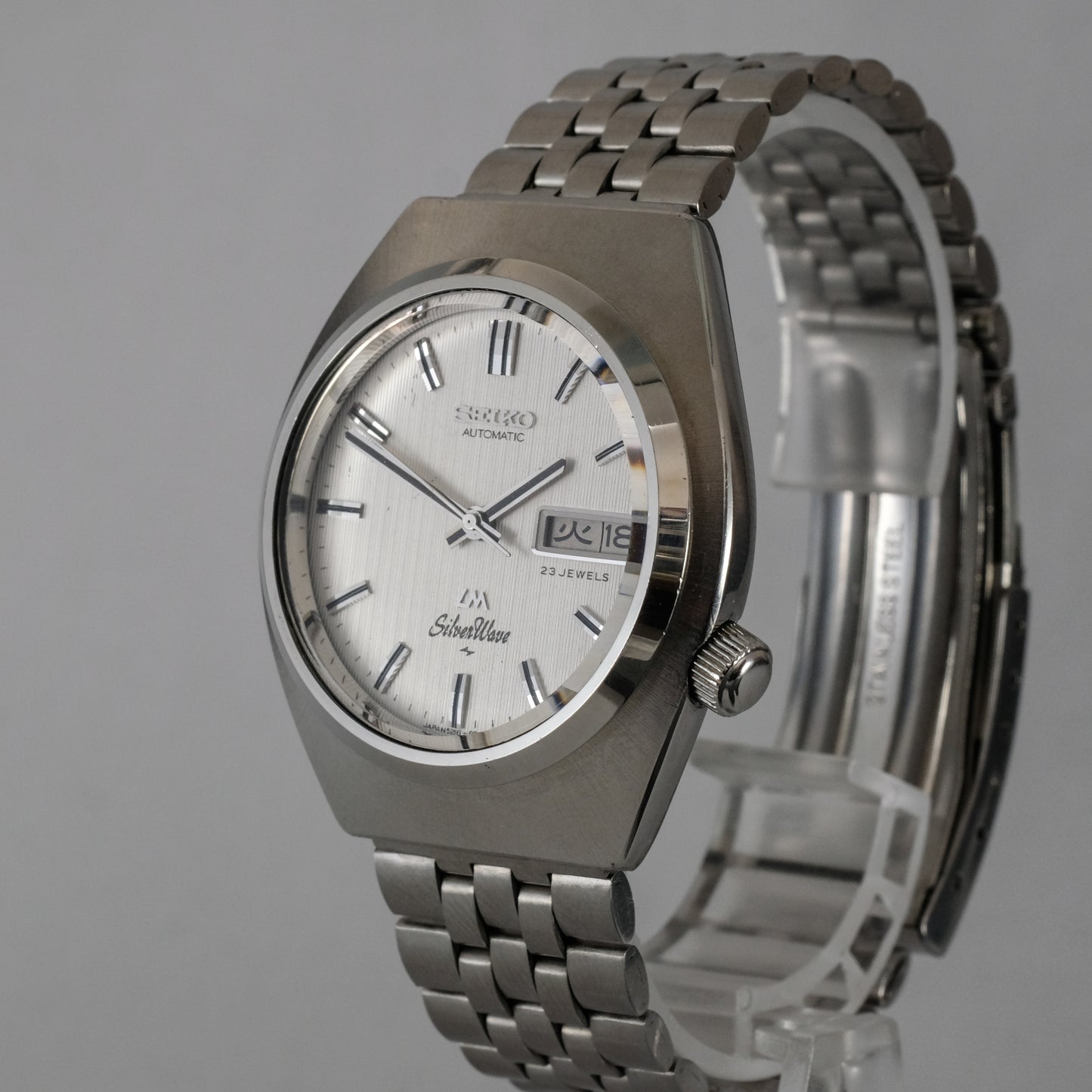 1976 Seiko LM SilverWave 5216-8040