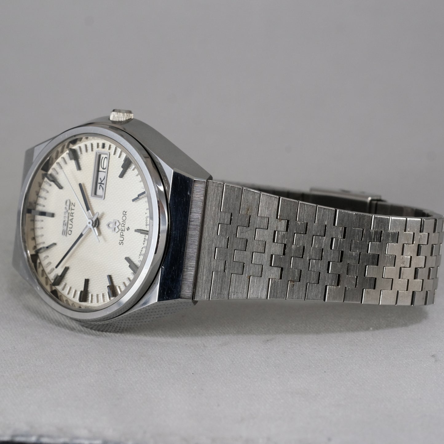 1977 Seiko Superior 4883-8100