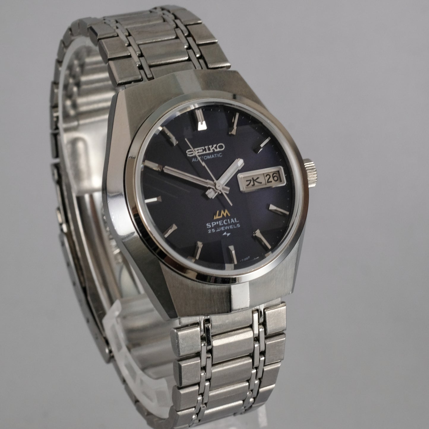 1975 Seiko LM Special 5216-7090