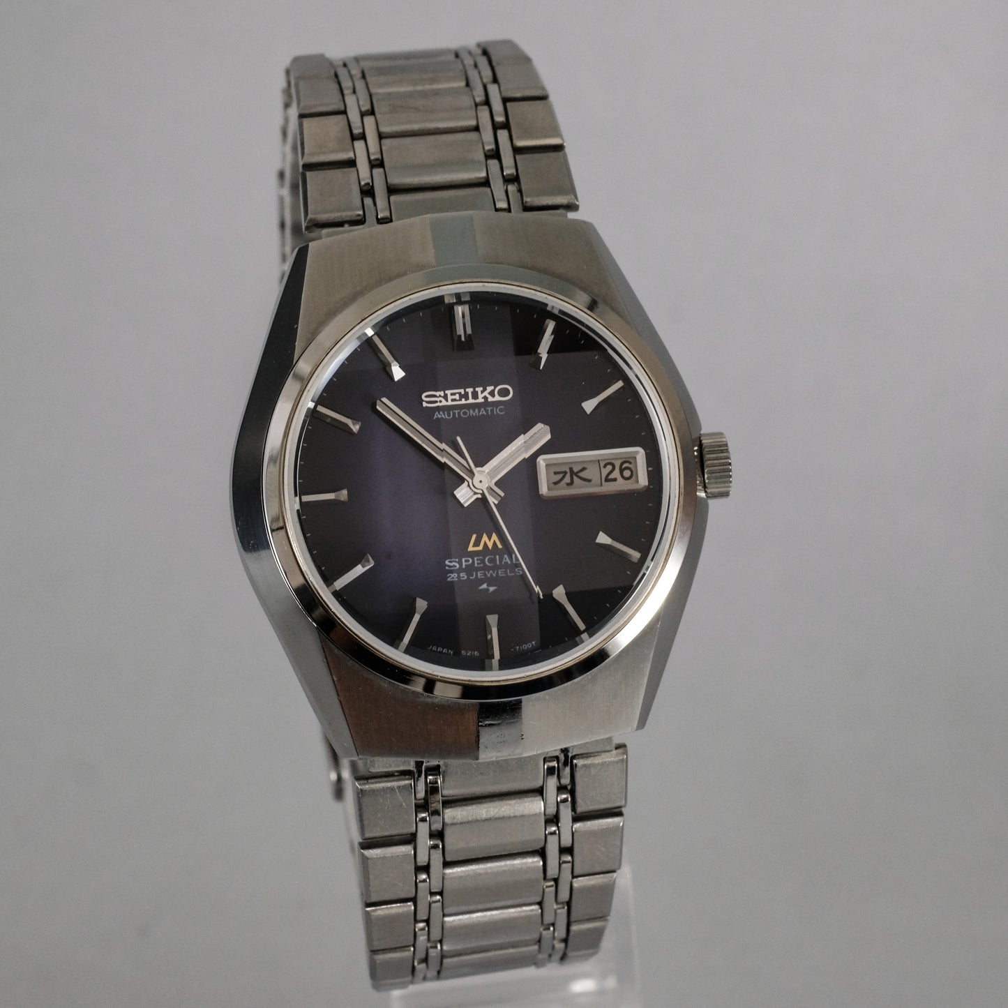 1975 Seiko LM Special 5216-7090