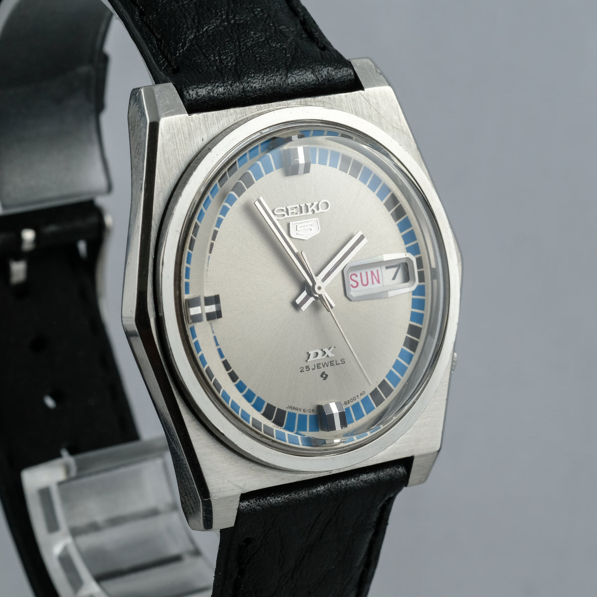 1968 Seiko 5 DX 6106-8170