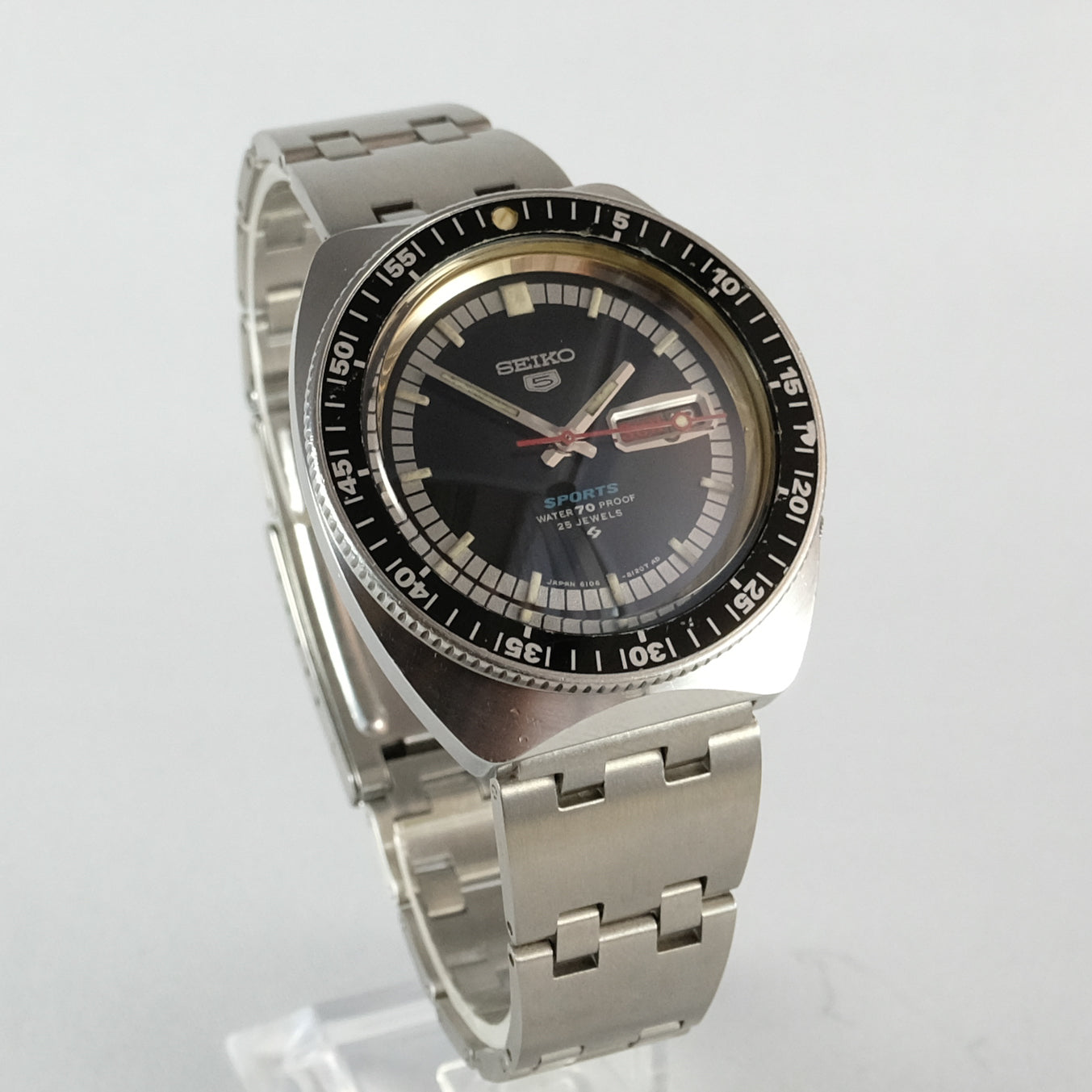 1968 Seiko 5 Sports 6106 8120