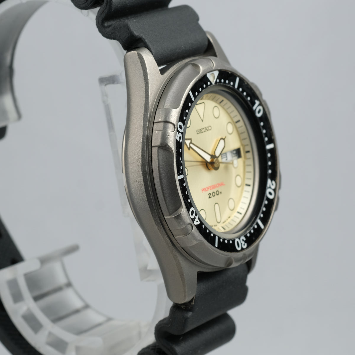 1989 Seiko Professional 200m Quartz Diver 7C43-6A00