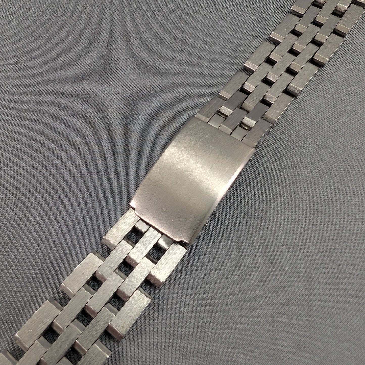 18mm Maruman Stainless steel bracelet B0006