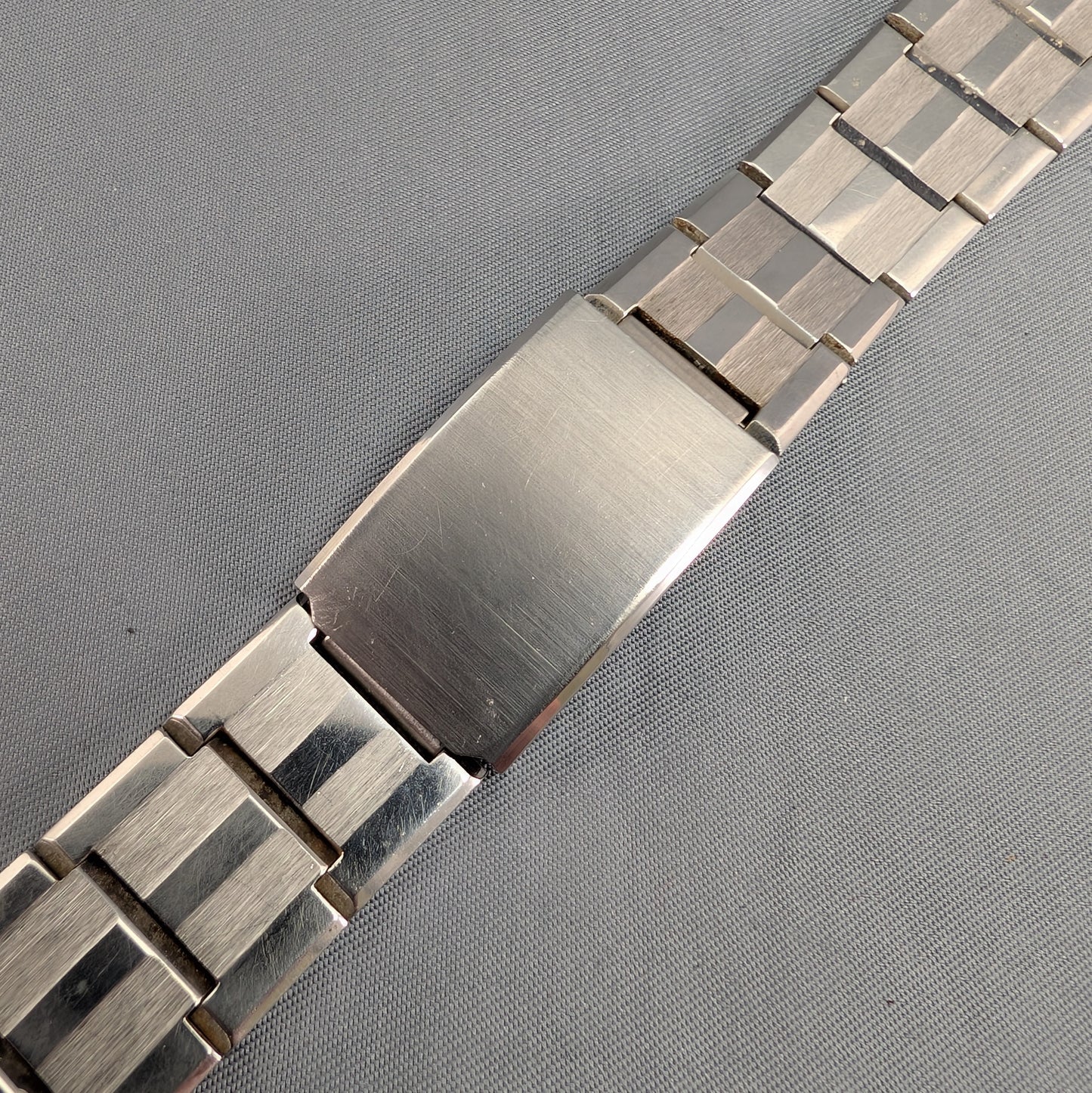 18mm Fujiya Stainless steel bracelet B0011