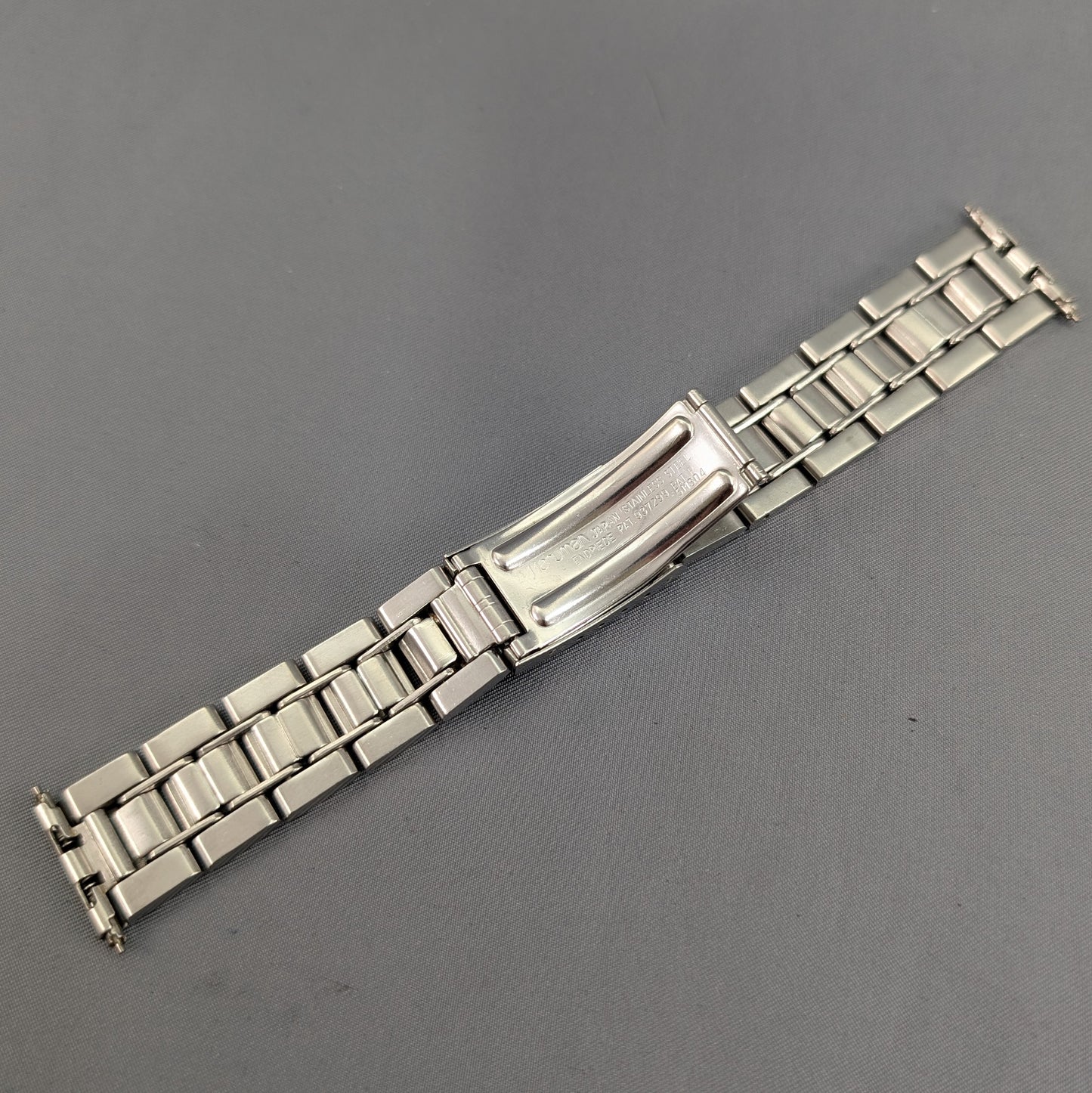 18mm Maruman Stainless steel bracelet B0015