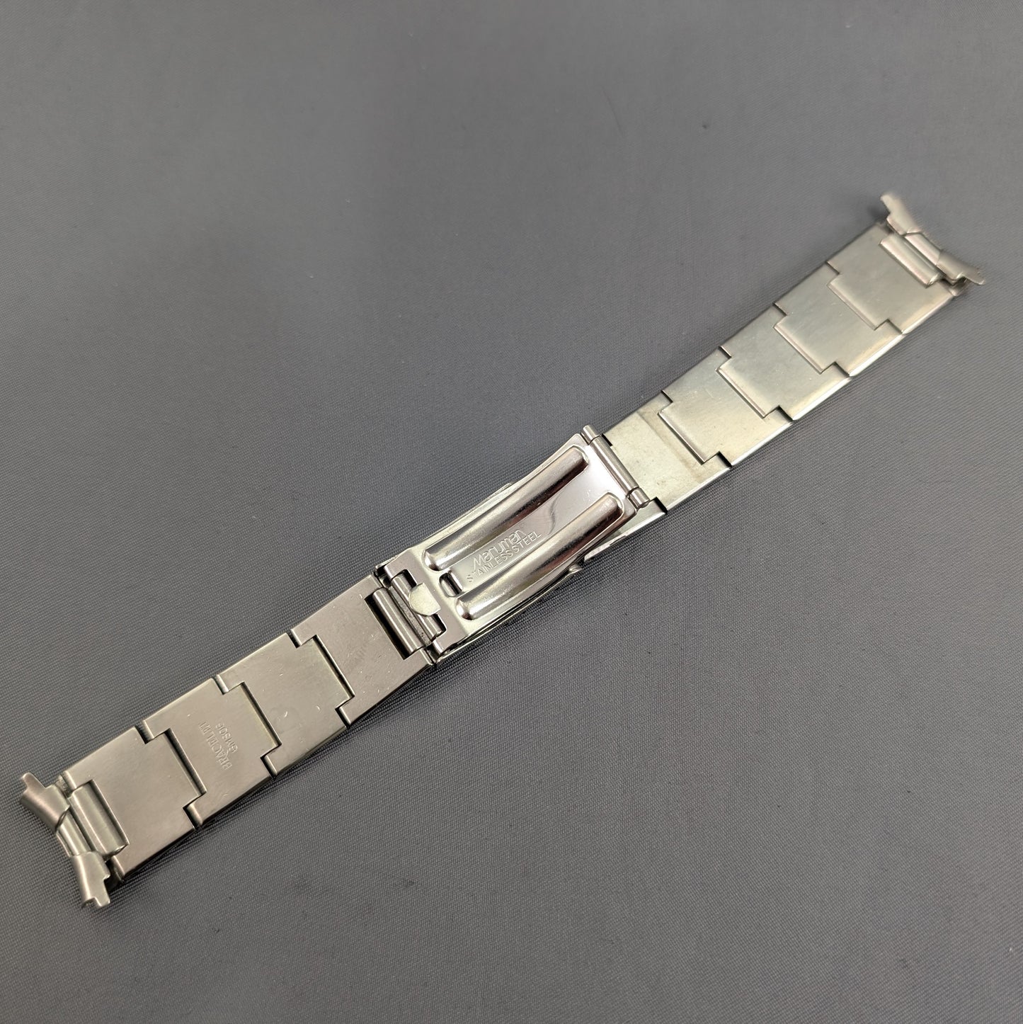 18mm Maruman Stainless steel bracelet B0016